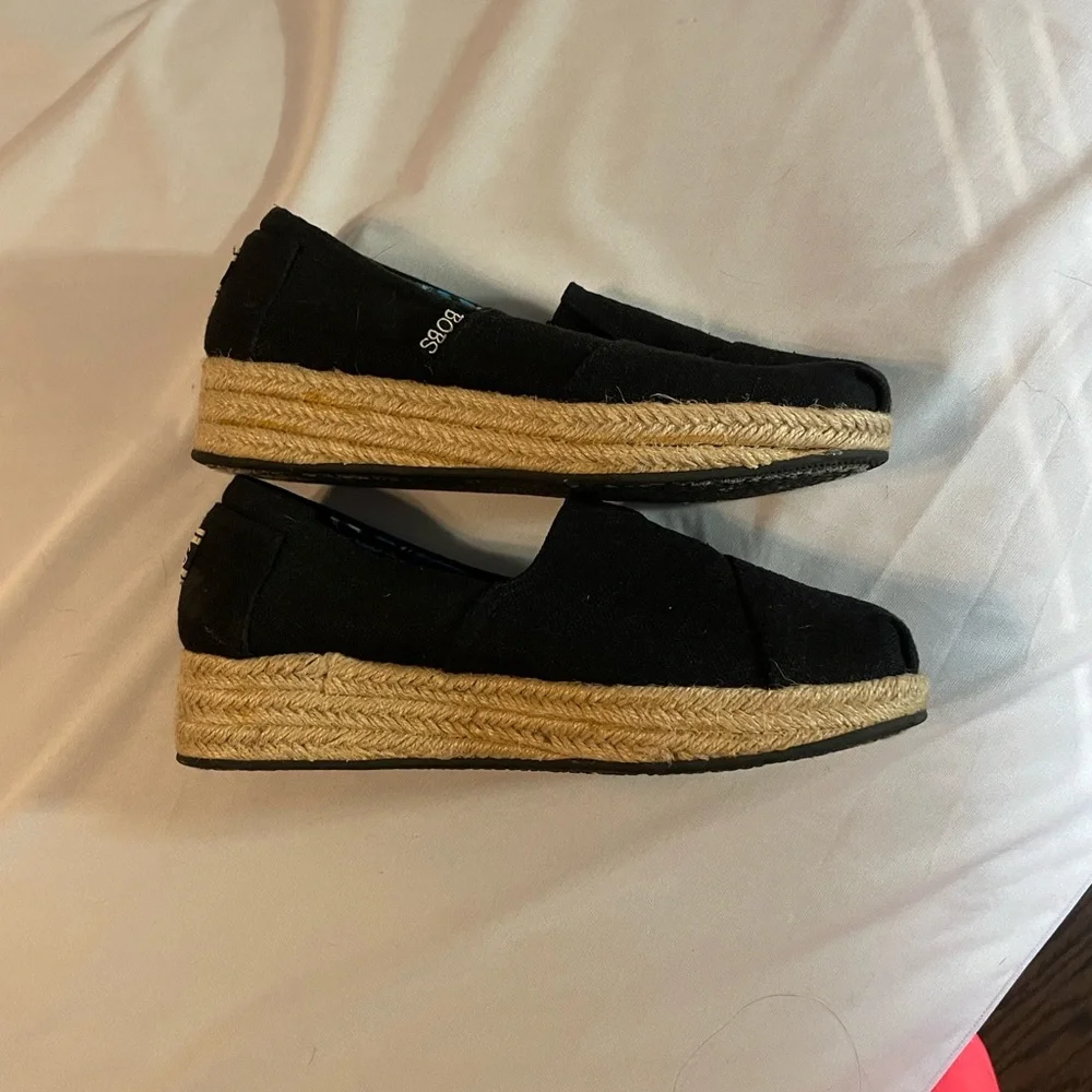 BOBS Skechers Black Canvas Arch Memory Foam Slip-On Shoes 6.5 Ladies Weave Heel - Picture 6 of 7